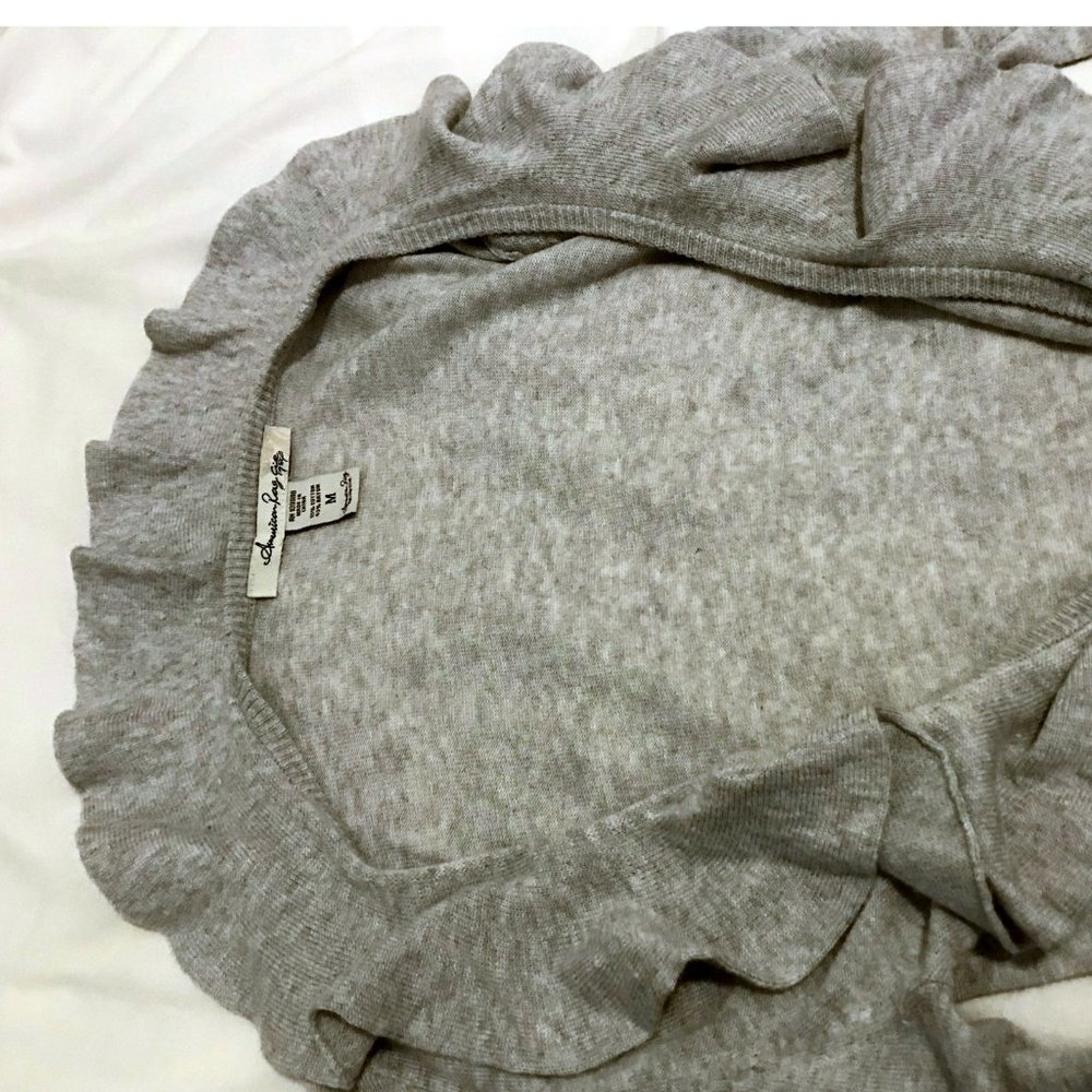 American Rag Ruffle Cardigan Sweater Size M - Picture 5 of 6